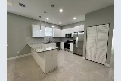 227 N E Street, Lake Worth Beach, FL 33460 - Photo 5
