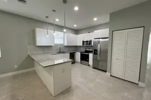 227 N E St, Lake Worth Beach, FL 33460 - Photo 5