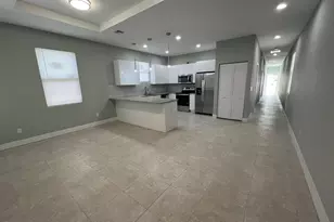 227 N E St, Lake Worth Beach, FL 33460 - Photo 3