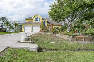 1226 SE Coral Reef St, Port Saint Lucie, FL 34983 - Photo 5