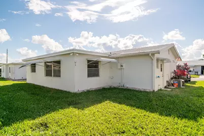 813 SW 5th Court, Boynton Beach, FL 33426 - Photo 21