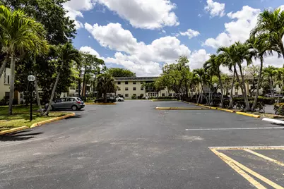 4980 E Sabal Palm Boulevard E #124, Tamarac, FL 33319 - Photo 19