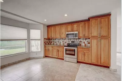 10758 Lake Jasmine Drive, Boca Raton, FL 33498 - Photo 5