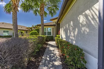 11402 SW Half Moon Lake Lane, Port Saint Lucie, FL 34987 - Photo 7