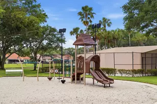 2860 Cuyahoga Ln, West Palm Beach, FL 33409 - Photo 65