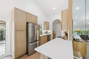 2860 Cuyahoga Ln, West Palm Beach, FL 33409 - Photo 35