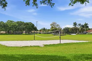 2860 Cuyahoga Ln, West Palm Beach, FL 33409 - Photo 51
