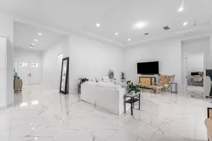 9256 Crestview Cir, Palm Beach Gardens, FL 33412 - Photo 7