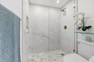 3972 N Ocean Dr, Singer Island, FL 33404 - Photo 23