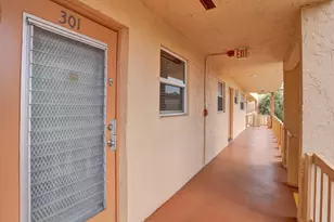 8390 Lagos De Campo Blvd, Tamarac, FL 33321 - Photo 3