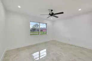 1124 SE Ladner St, Port Saint Lucie, FL 34983 - Photo 9