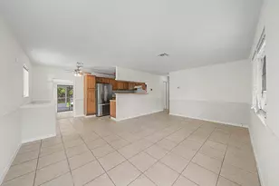 301 SE 21st Ave, Boynton Beach, FL 33435 - Photo 9