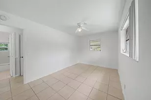 301 SE 21st Ave, Boynton Beach, FL 33435 - Photo 13