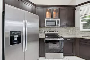 10316 NW 53rd Ct, Coral Springs, FL 33076 - Photo 11