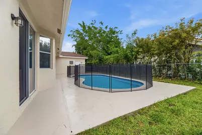 10316 NW 53rd Court, Coral Springs, FL 33076 - Photo 29