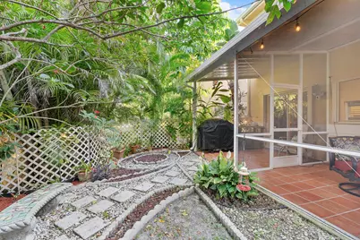 11377 Lakeview Drive, Coral Springs, FL 33071 - Photo 29