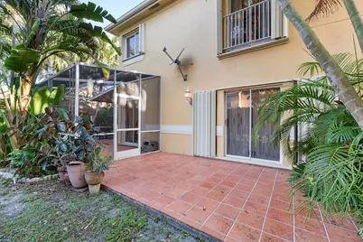 11377 Lakeview Drive, Coral Springs, FL 33071 - Photo 33