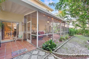 11377 Lakeview Dr, Coral Springs, FL 33071 - Photo 31