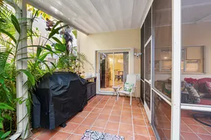 11377 Lakeview Dr, Coral Springs, FL 33071 - Photo 29