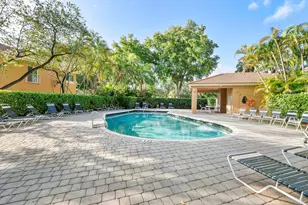 11377 Lakeview Dr, Coral Springs, FL 33071 - Photo 37