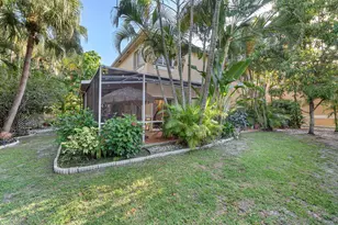 11377 Lakeview Dr, Coral Springs, FL 33071 - Photo 33