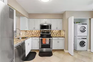 4550 NW 18th Ave, Deerfield Beach, FL 33064 - Photo 17