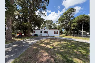 5924 NE 4th Lane, Okeechobee, FL 34974 - Photo 1
