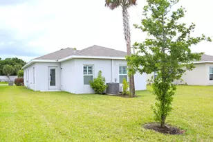 517 Cherimoya St, Fort Pierce, FL 34981 - Photo 21