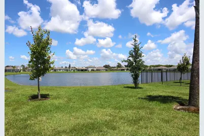 517 Cherimoya Street, Fort Pierce, FL 34981 - Photo 3