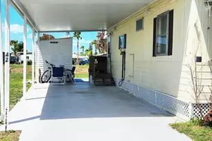 42 SE Spanish Way, Port Saint Lucie, FL 34952 - Photo 5