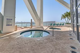 888 Biscayne Blvd, Miami, FL 33132 - Photo 33