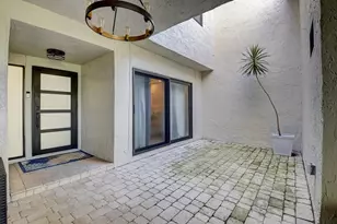 6595 Parkview Dr, Boca Raton, FL 33433 - Photo 5