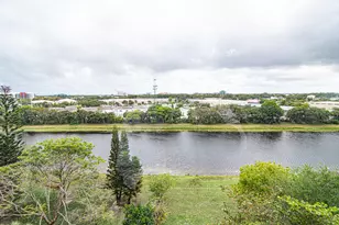 2202 S Cypress Bend Dr, Pompano Beach, FL 33069 - Photo 11