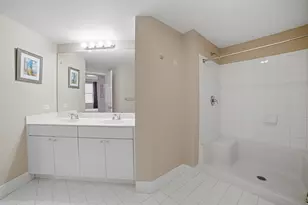 17100 N Bay Rd, Sunny Isles Beach, FL 33160 - Photo 19