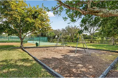 1055 NW 117th Avenue, Coral Springs, FL 33071 - Photo 13