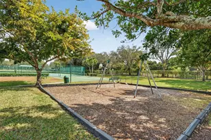 1055 NW 117th Ave, Coral Springs, FL 33071 - Photo 13
