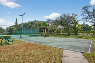 1055 NW 117th Ave, Coral Springs, FL 33071 - Photo 15
