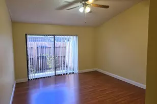 401 Springdale Cir, Palm Springs, FL 33461 - Photo 17