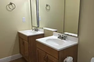 401 Springdale Cir, Palm Springs, FL 33461 - Photo 21