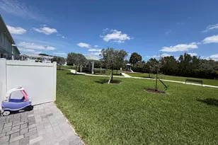 900 Seabright Ave, West Palm Beach, FL 33413 - Photo 21