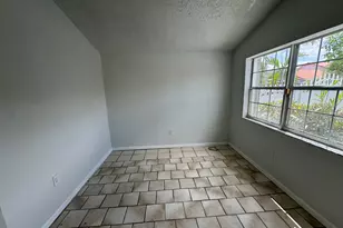 8917 SW Grand Canal Dr, Miami, FL 33174 - Photo 11