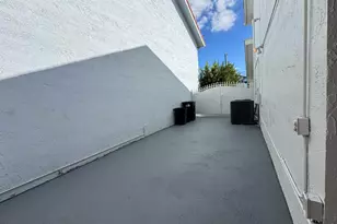 8917 SW Grand Canal Dr, Miami, FL 33174 - Photo 35