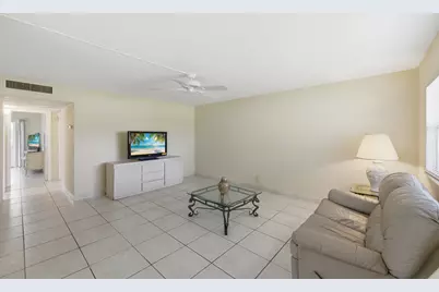 724 Flanders P, Delray Beach, FL 33484 - Photo 9