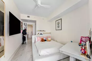 2000 Metropica Wy, Sunrise, FL 33323 - Photo 19