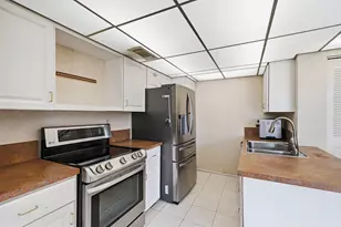 20615 NE 7th Ct, Miami, FL 33179 - Photo 7