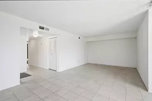 20615 NE 7th Ct, Miami, FL 33179 - Photo 5