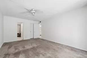 20615 NE 7th Ct, Miami, FL 33179 - Photo 13