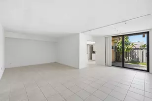 20615 NE 7th Ct, Miami, FL 33179 - Photo 3
