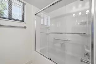 20615 NE 7th Ct, Miami, FL 33179 - Photo 19