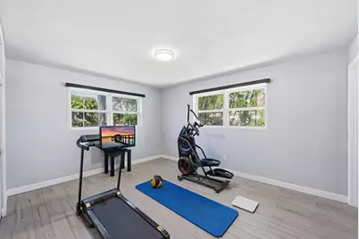 4441 NE 15th Avenue, Oakland Park, FL 33334 - Photo 23